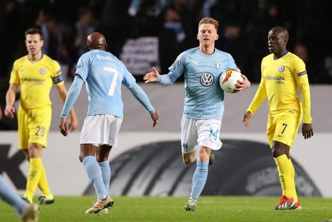 场上展现出 场上展现出